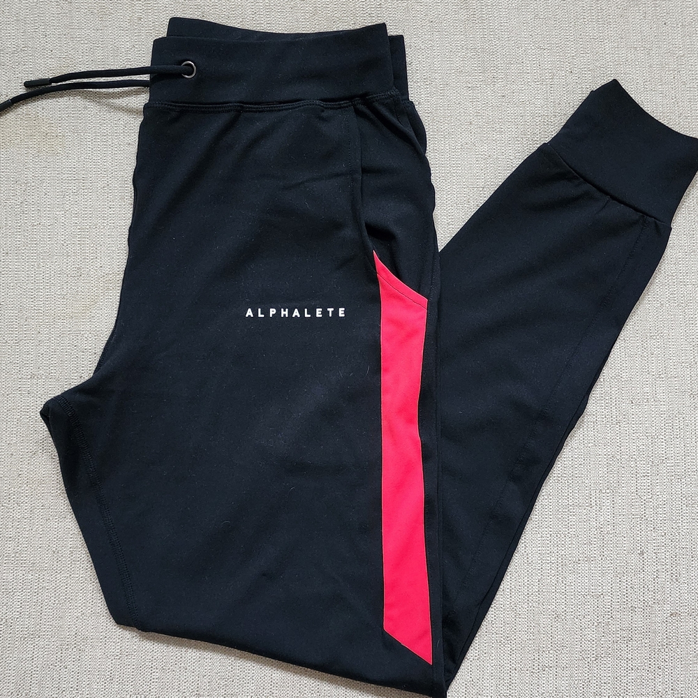 Alphalete Premium Quad Joggers - M - Black/Red